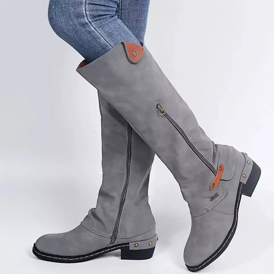 Christine - Bottes Vintage à Hauteur de Genou avec Poche à Fermeture Éclair et Talon Épais à Rivets  (Vente en Déstockage 2024)